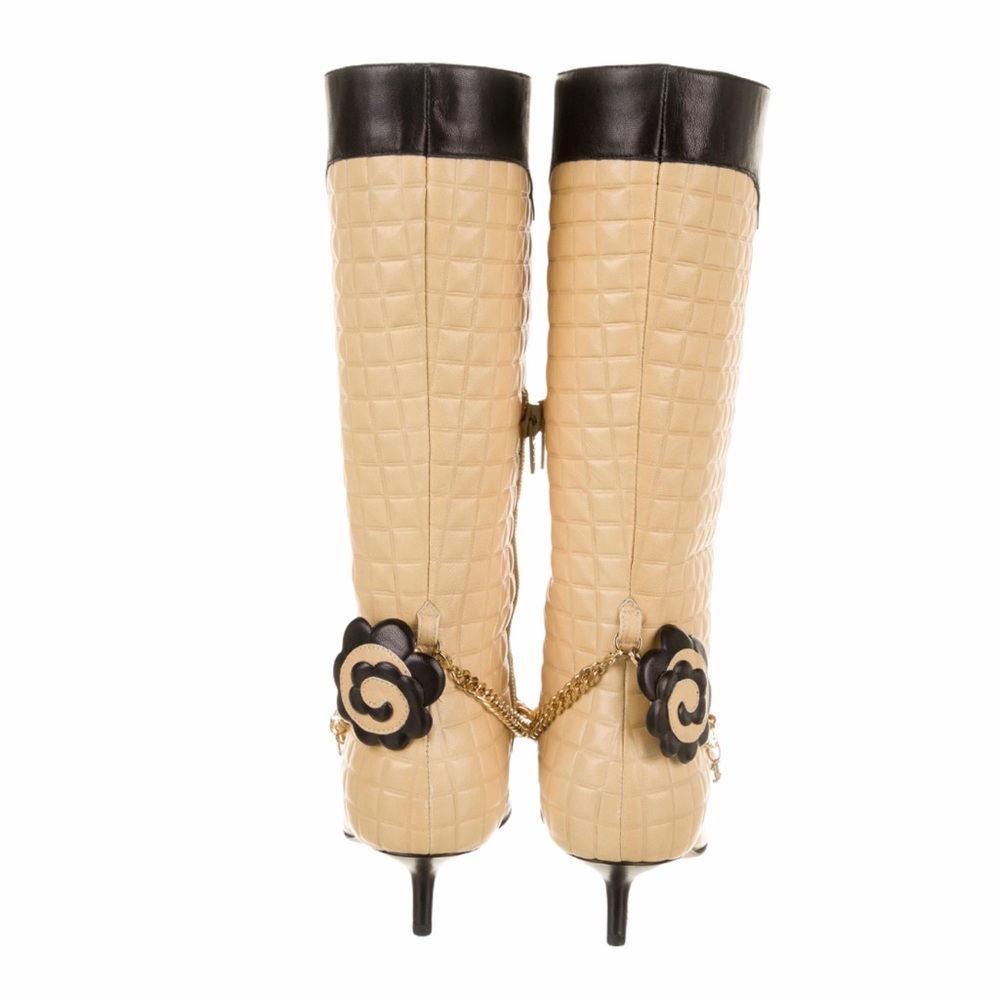 Chanel Camellia Quilted Faux Pearls Boots - Picture 5 of 15